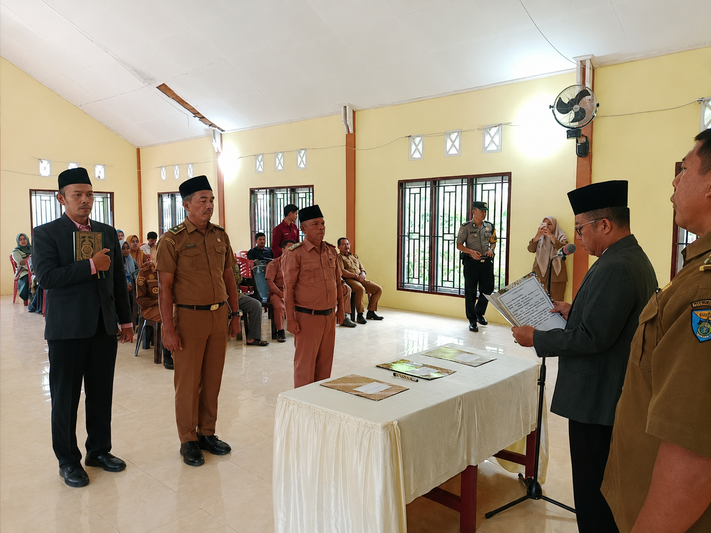 Dua Pj Wali Nagari di IV Nagari Bayang Utara Resmi Dilantik